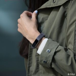Image post by @fitbit on Instagram