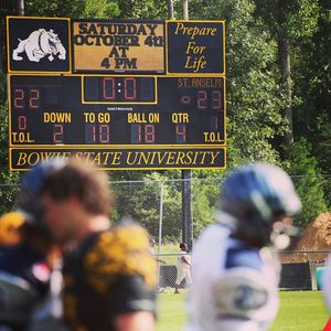 Image post by @stahawks on Instagram
