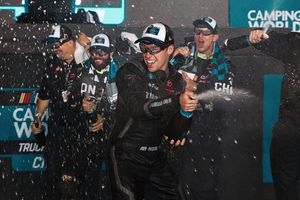 Image post by @phoenixraceway on Instagram
