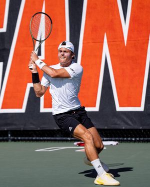 Image post by @canesmenstennis on Instagram