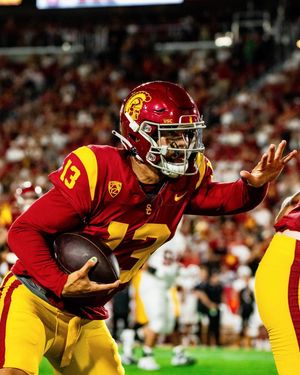 Image post by @uscfb on Instagram
