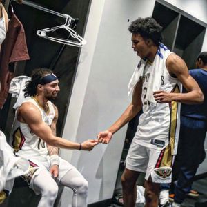 Image post by @uvamenshoops on Instagram