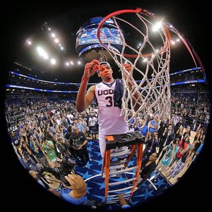 Image post by @uconnmbb on Instagram