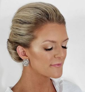 Image post by @AquaFireSalon on Facebook