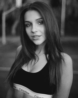 Image post by @byemilkasa on Instagram