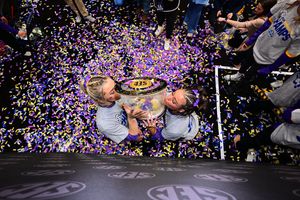 Image post by @LSUgym on Twitter