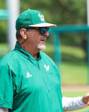 Image post by @usfsoftball on Instagram