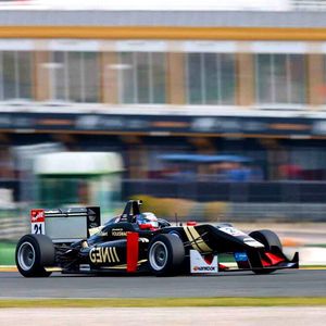 Image post by @alex_albon on Instagram