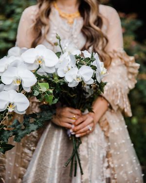 Image post by @thismodernlovephoto on Instagram