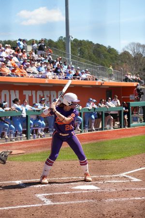 Image post by @clemsonsoftball on Twitter