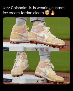 Image post by @mlblife on Instagram