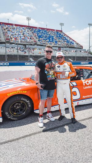 Image post by @HarrisLue on Twitter