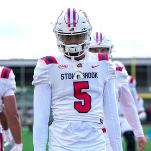 Image post by @stonybrookfb on Instagram