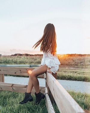 Image post by @belowthesamesun on Instagram