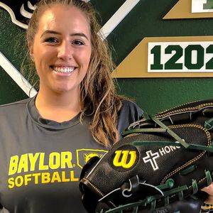 Image post by @baylorsoftball on Instagram
