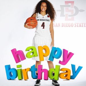 Image post by @aztecwbb on Instagram
