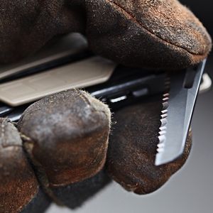 Image post by @leathermantools on Instagram