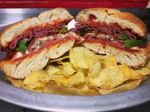 Image post by @bagelstreetdeli on Instagram