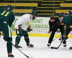 Image post by @uvmmhockey on Instagram