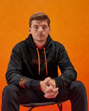 Image post by @redbullshop on Instagram
