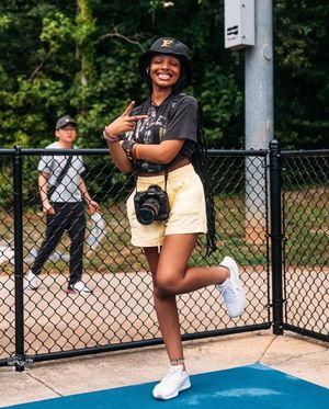 Image post by @lil_bee_fromthe_packkk on Instagram