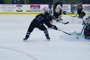 Image post by @gvsu_hockey on Instagram