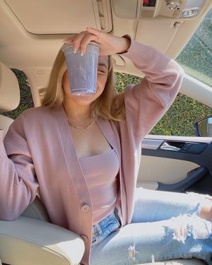Image post by @jackieeperazaa on Instagram