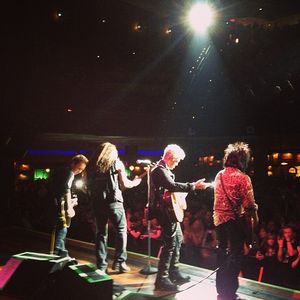 Image post by @billyidol on Instagram