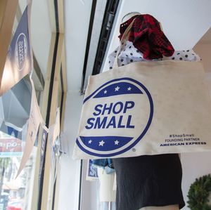 Image post by @shopsmall on Instagram