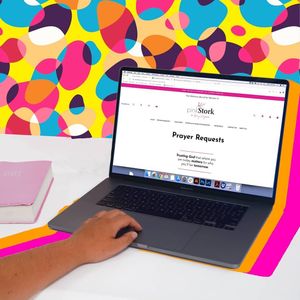 Image post by @pinkstork on Instagram