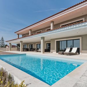 Image post by @christiesrealestate on Instagram