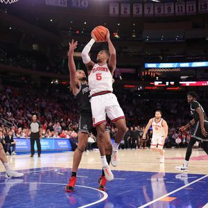 Image post by @stjohnsbball on Instagram