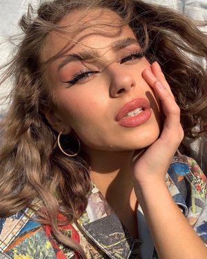Image post by @fentybeauty on Instagram