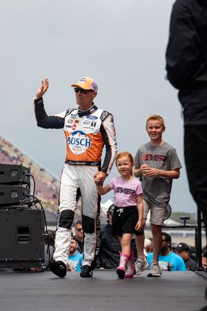 Image post by @KevinHarvick on Twitter