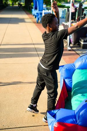 Image post by @blue_coats on Twitter