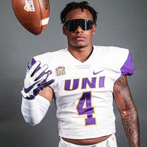 Image post by @uniathletics on Instagram
