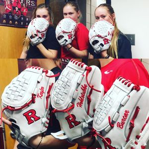 Image post by @ru_softball on Instagram