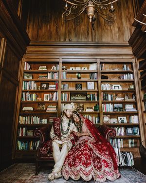 Image post by @thismodernlovephoto on Instagram