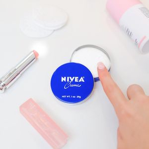 Image post by @niveausa on Instagram