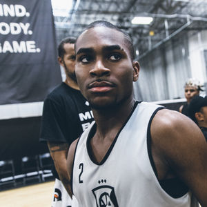 Image post by @nikeeyb on Instagram