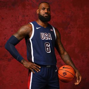 Image post by @hoopmag on Instagram