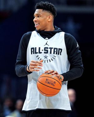 Image post by @giannis_an34 on Instagram