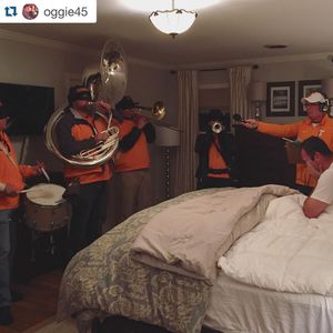 Image post by @vol_hoops on Instagram