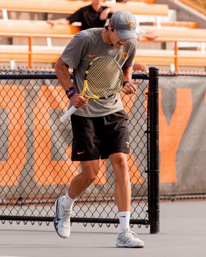 Image post by @vol_tennis on Instagram