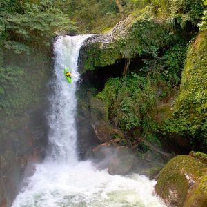 Image post by @nicktroutmankayak on Instagram