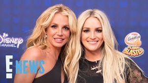 Video post by @enews on YouTube
