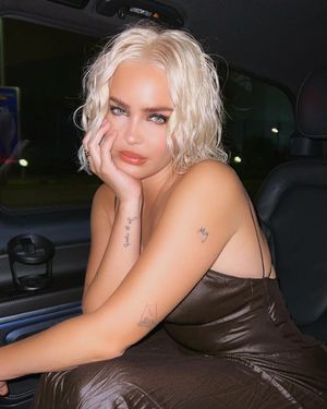 Image post by @AnneMarie on Twitter