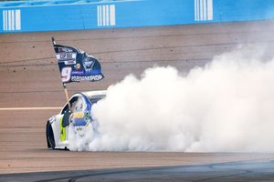 Image post by @phoenixraceway on Instagram