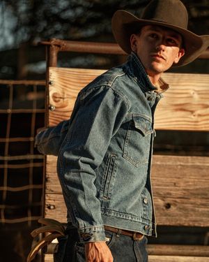 Image post by @schaeferoutfitter on Instagram