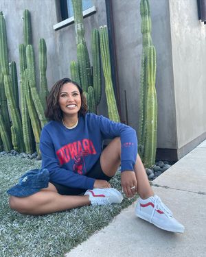 Image post by @ayeshacurry on Instagram